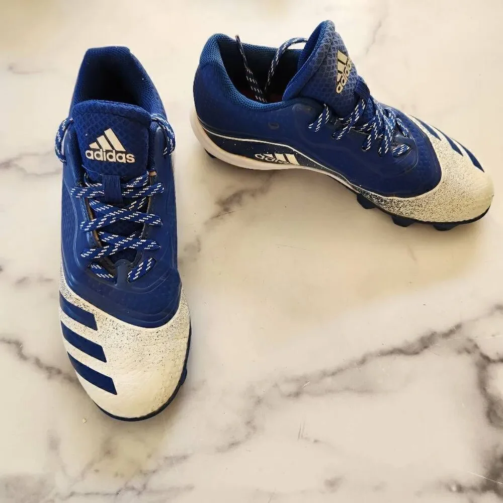 Adidas kids soccer shoes size 5 blue white speckle athletic sport